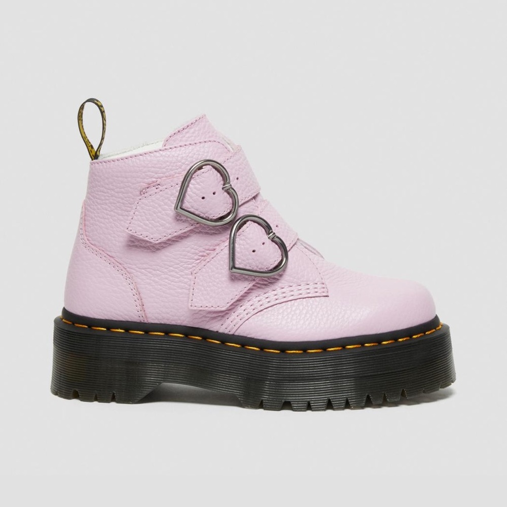 DR. MARTENS
Pink Devon Heart Platform Boots